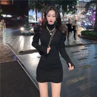 QWEEK الخريف محبوك فستان قطعة واحدة الكورية النساء الشتاء الدافئة نفخة طويلة الأكمام مثير فستان قصير Bodycon فساتين سوداء 2021 Kpop